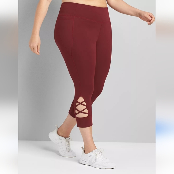 Livi Active Pants - LIVI high rise soft Capri leggings with pockets - zinfandel size 18/20